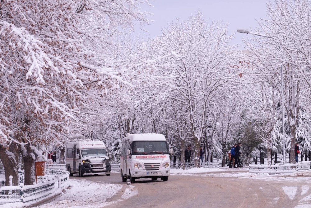 BŞEÜDE KAR MANZARALARI 16