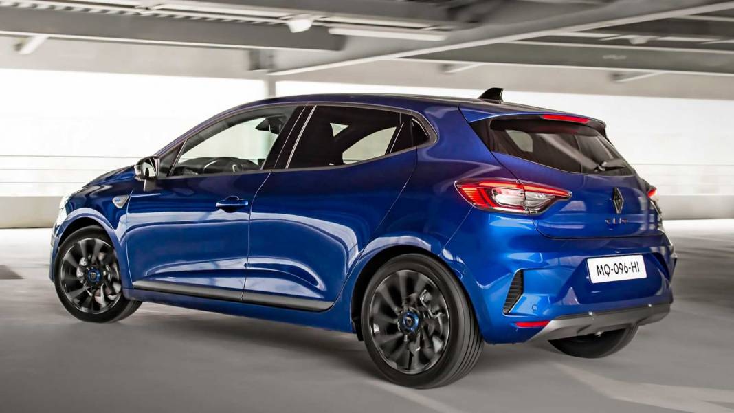 Renault Clio’ya yeni zam! Fiyatları görünce çok şaşıracaksınız 1