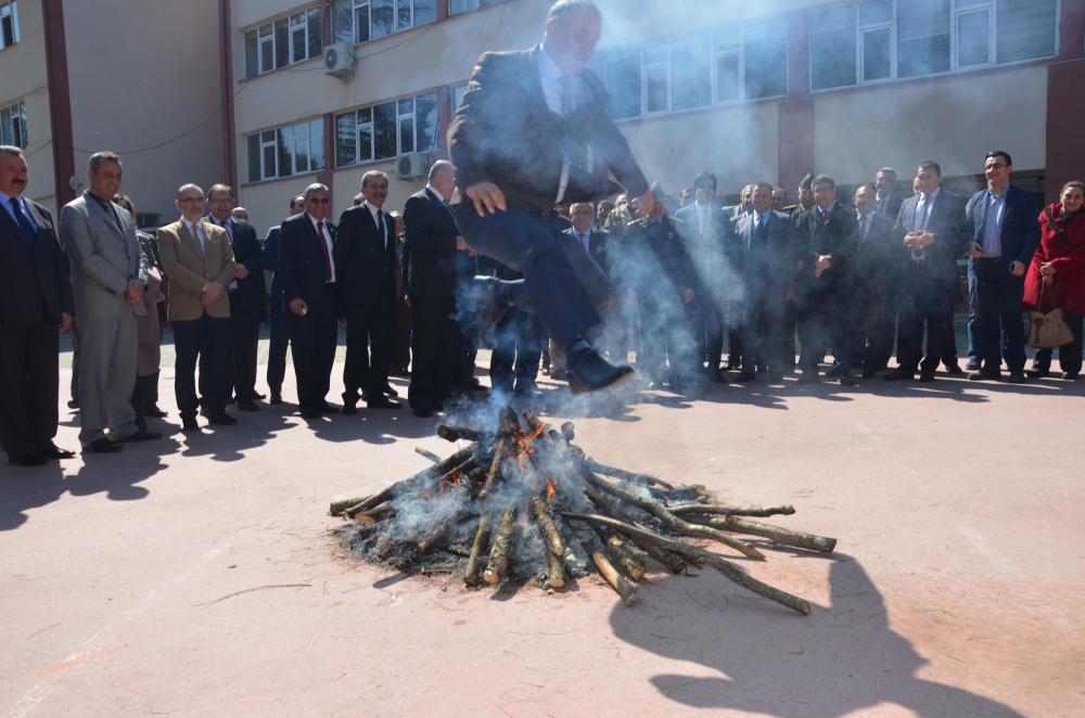 BİLECİK'TEN NEVRUZ ATEŞİ YÜKSELDİ 1