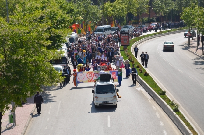 BELEDİYEDEN GÖRKEMLİ FESTİVAL 14