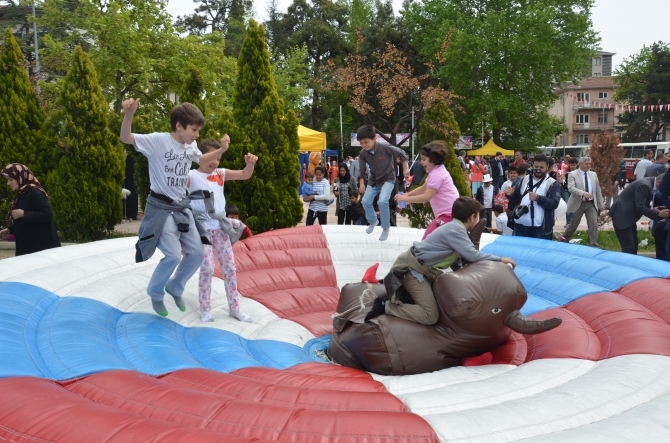 BELEDİYEDEN GÖRKEMLİ FESTİVAL 19