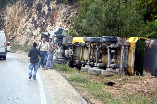 GÜLÜMBE RAMPALARINDA FECİ KAZA 10