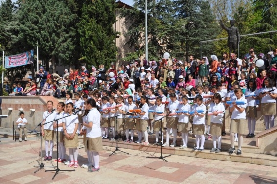 23 NİSAN ULUSAL EGEMENLİK ve ÇOCUK BAYRAMI 1