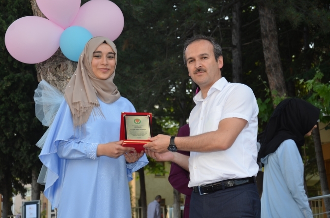 İMAM HATİP MEZUNLARINI UĞURLADI 19