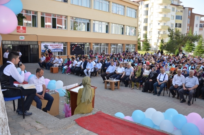 İMAM HATİP MEZUNLARINI UĞURLADI 3