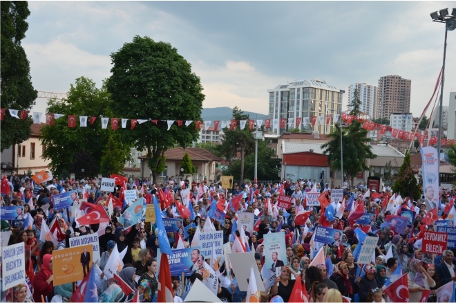 AK PARTİ'DEN GÖVDE GÖSTERİSİ 6