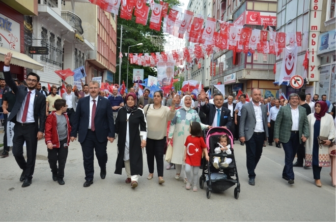 AK PARTİ'DEN GÖVDE GÖSTERİSİ 7