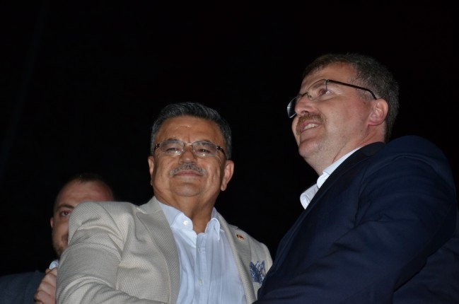 AK PARTİ ZAFERİ KUTLADI 8