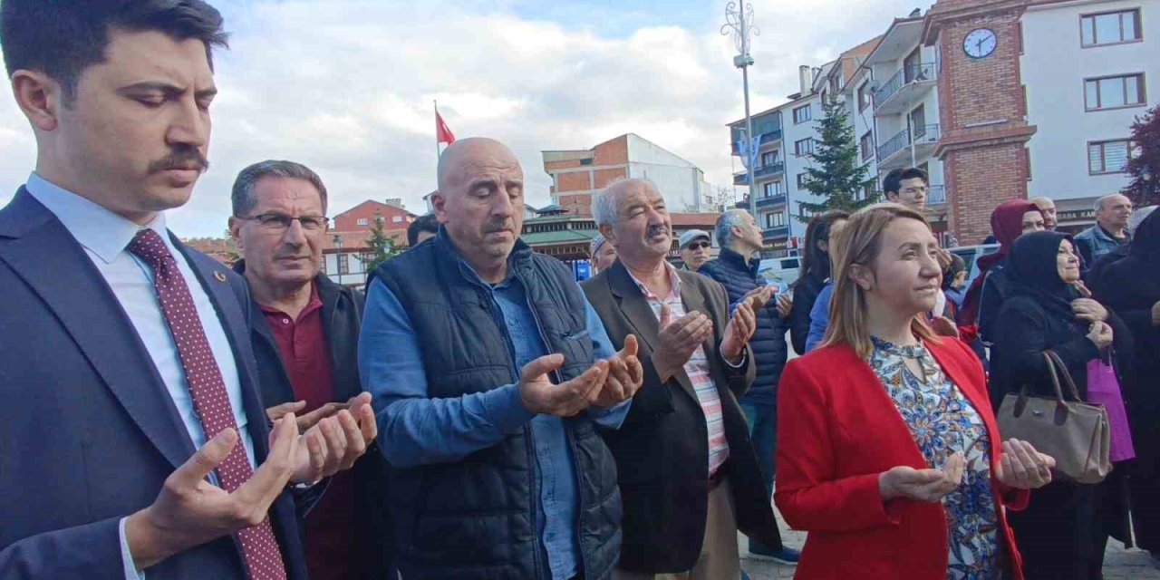 Hacı Adayları Kutsal Yolculuğa Çıktı