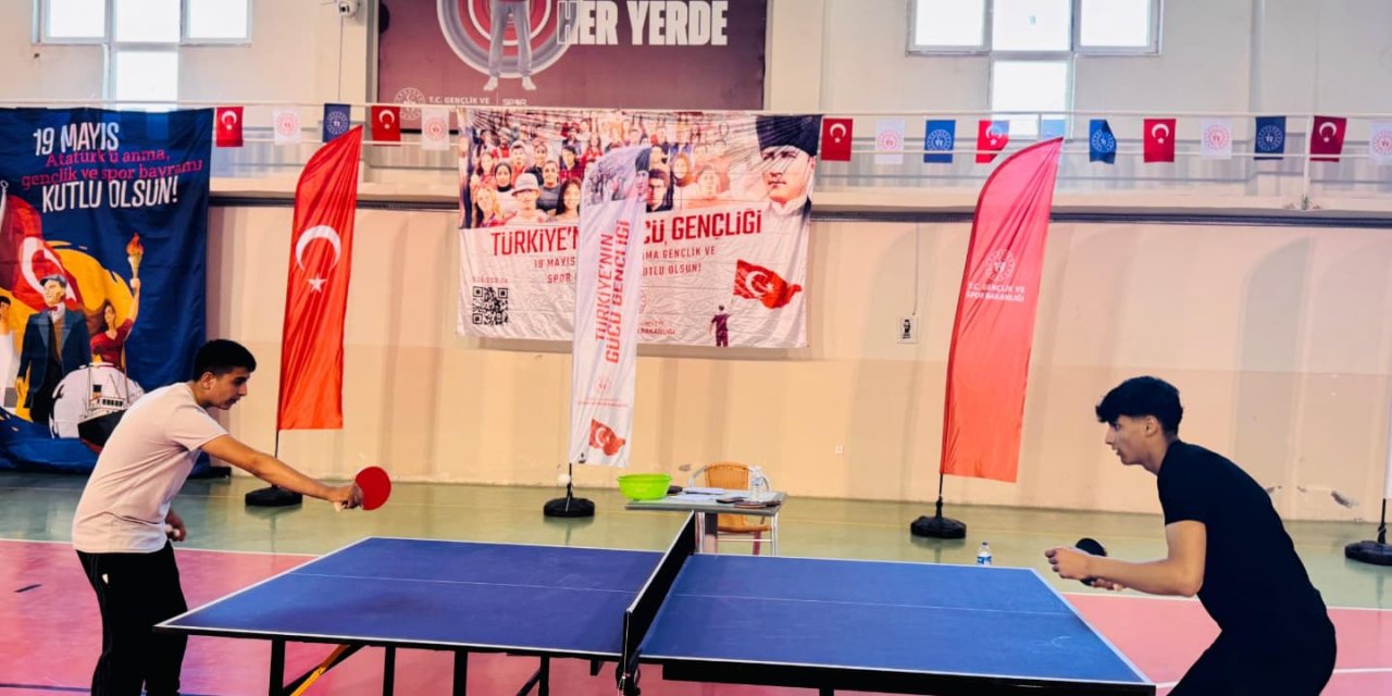 Gençlik Haftası renkli görüntülere sahne oluyor
