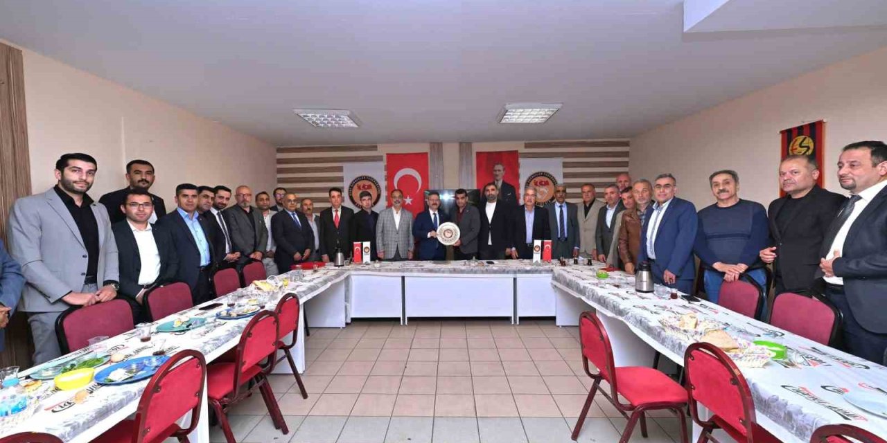 Vali Aksoy'dan Dost Dernekler Federasyonu’na Ziyaret