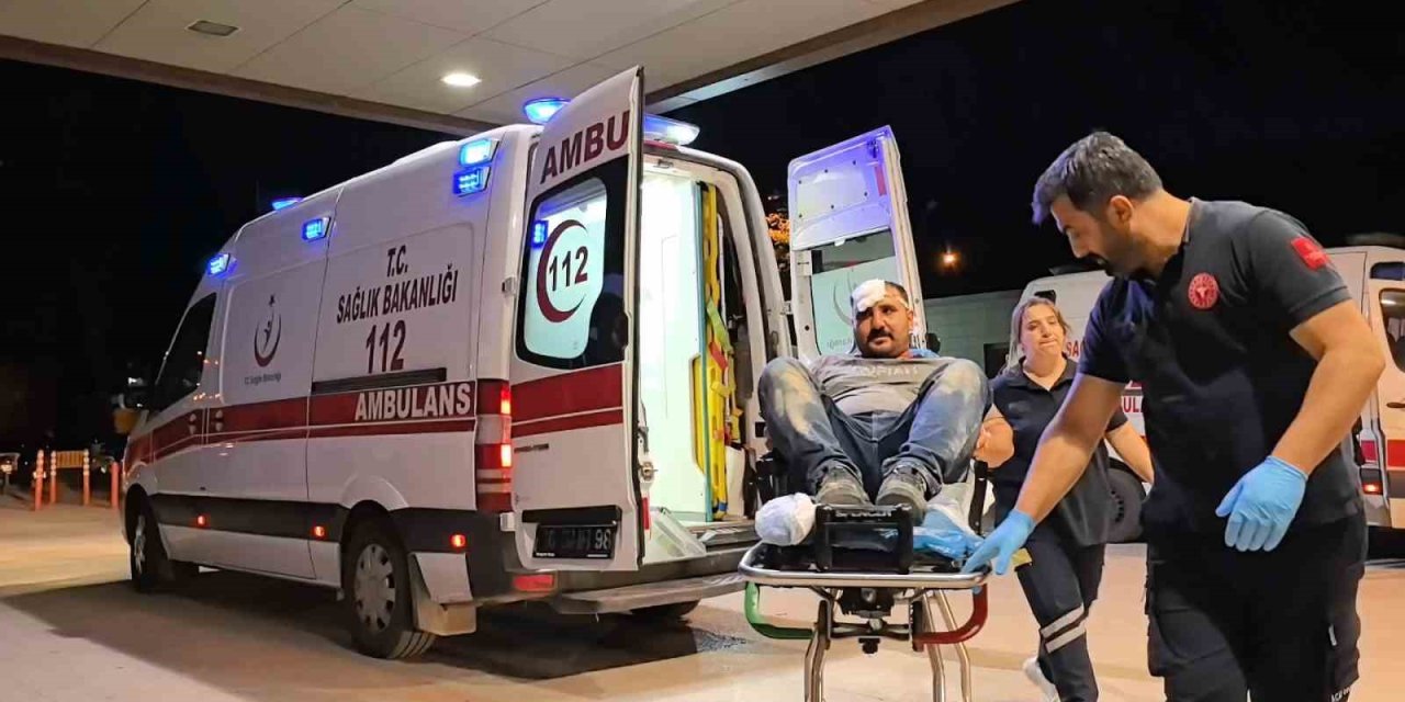Çocukların Kavgasına Aileler De Karıştı 2 Kişi Yaralandı