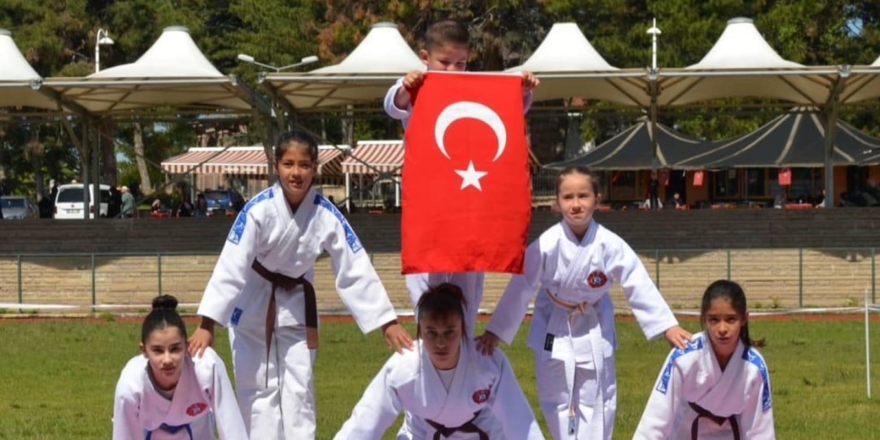 Söğüt'te 19 Mayıs Coşkuyla Kutlandı