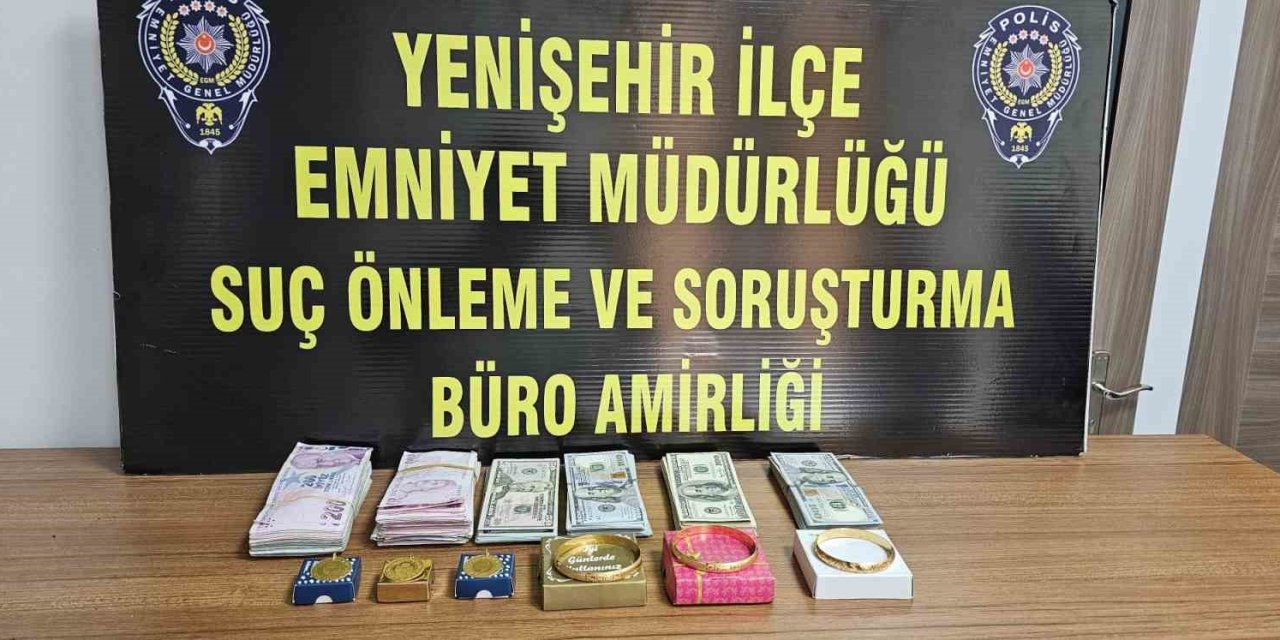 Kocasından Altınları Saklamak İçin Hırsızlık Süsü Verdi
