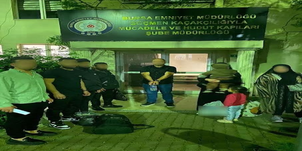 Kaçak Göçmen Operasyonu : 9 Göçmen, 1 Şüpheli Yakalandı