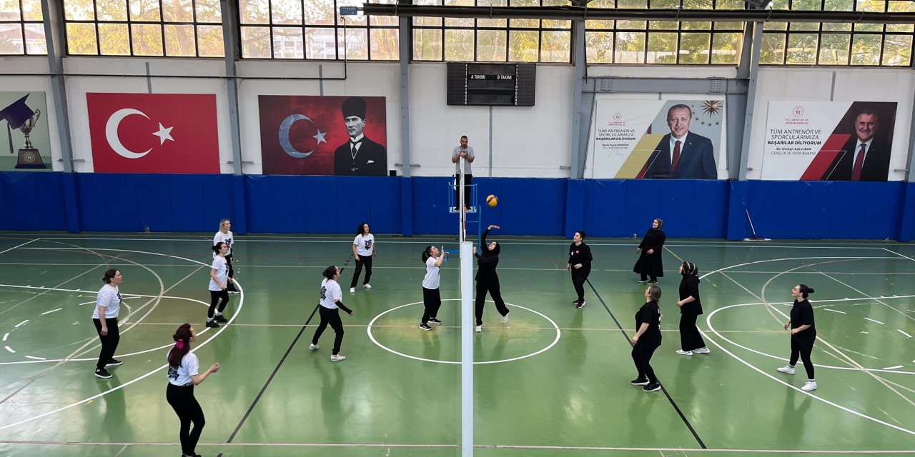 Bozüyük'te Voleybol Turnuvası Başladı