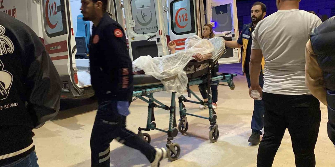 "Lazer Tutma" Kavgasında 2 Kişi Bıçaklandı