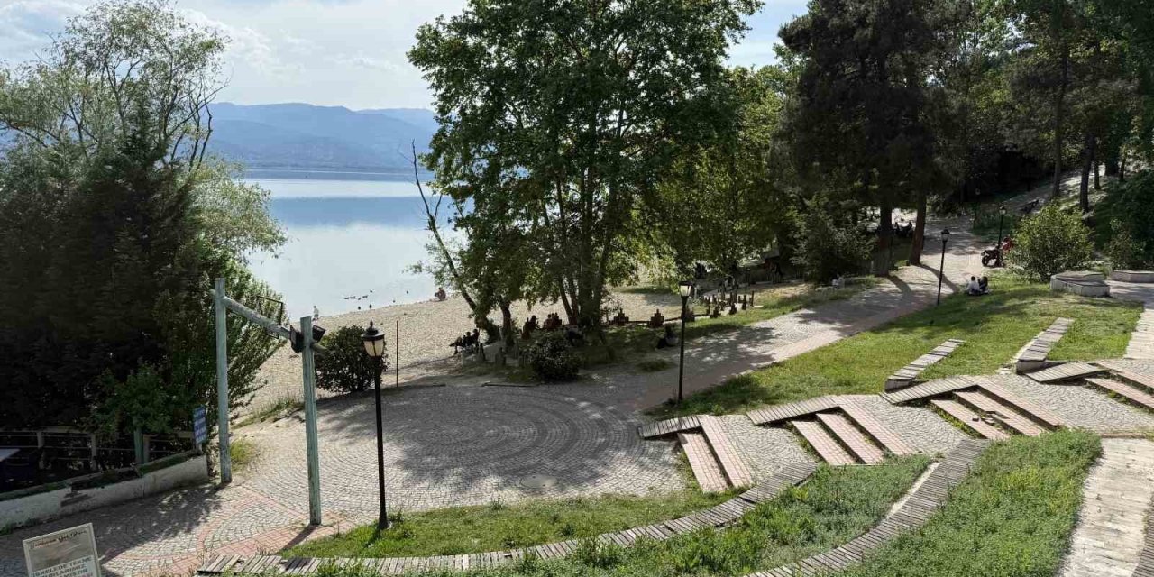 Doğa Harikası Bakımsızlığa Terk Edildi