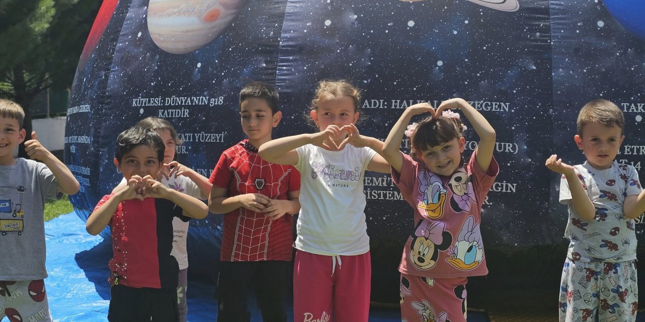 Minik Öğrencilere Uzay Etkinliği