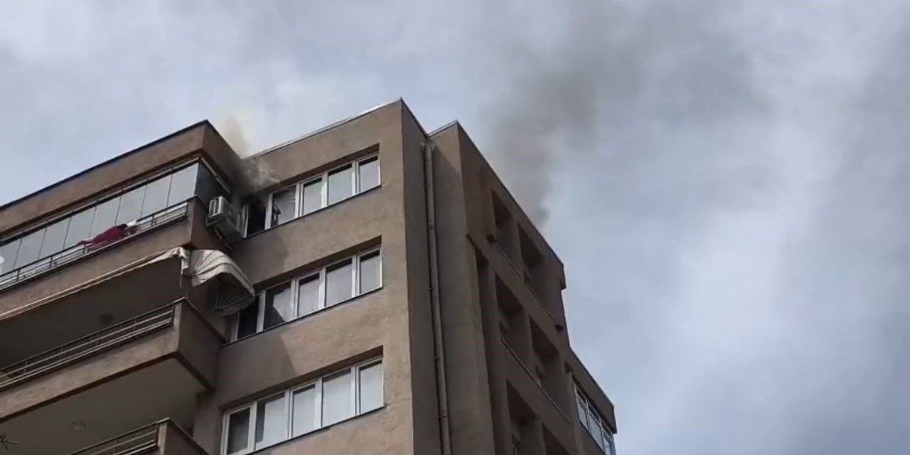 8 Katlı Binada Yangın Paniği