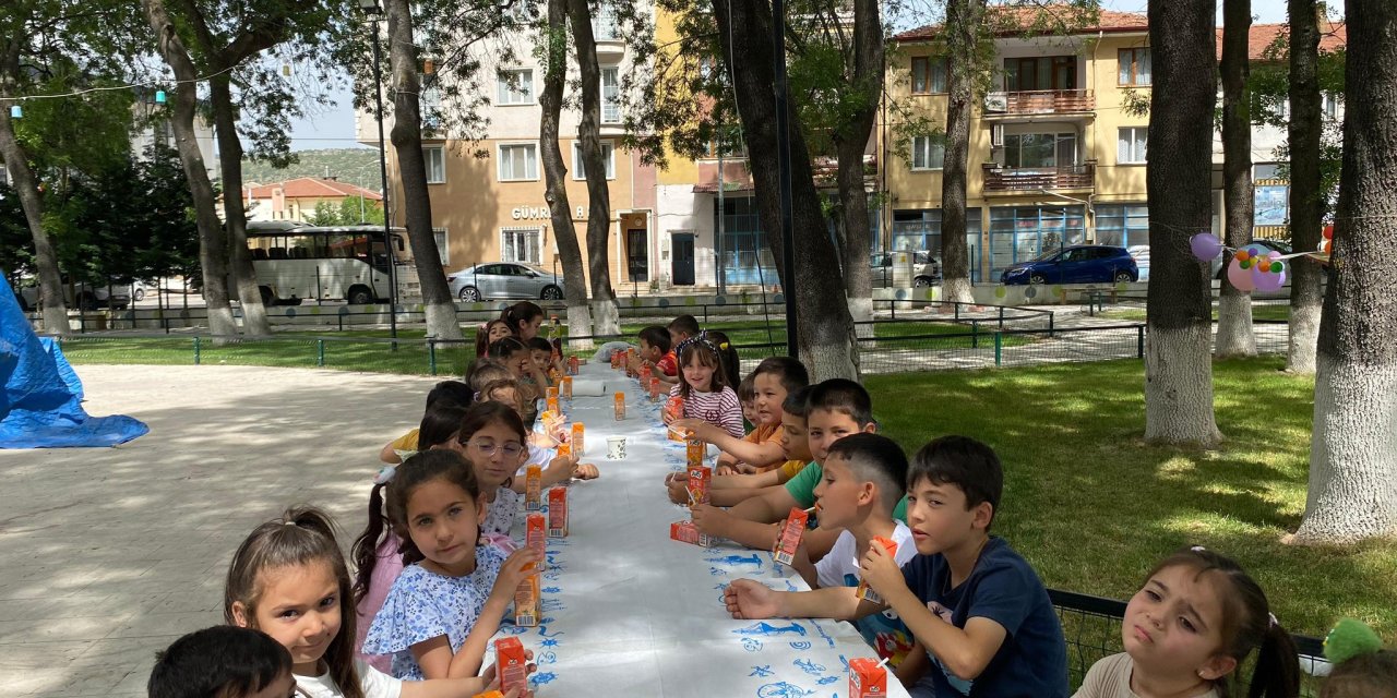Kuran Kursu Öğrencilerine Piknik Etkinliği