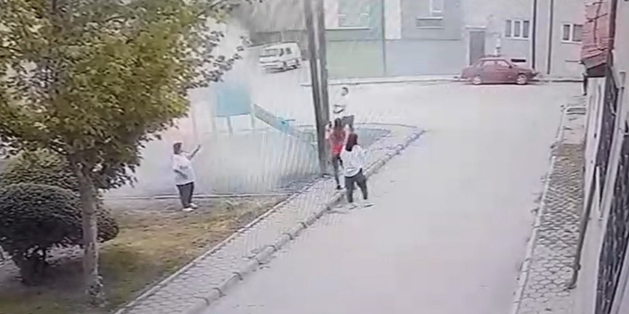 Parkın Yakılma Anına Dair Güvenli Kamerası Görüntüleri Ortaya Çıktı