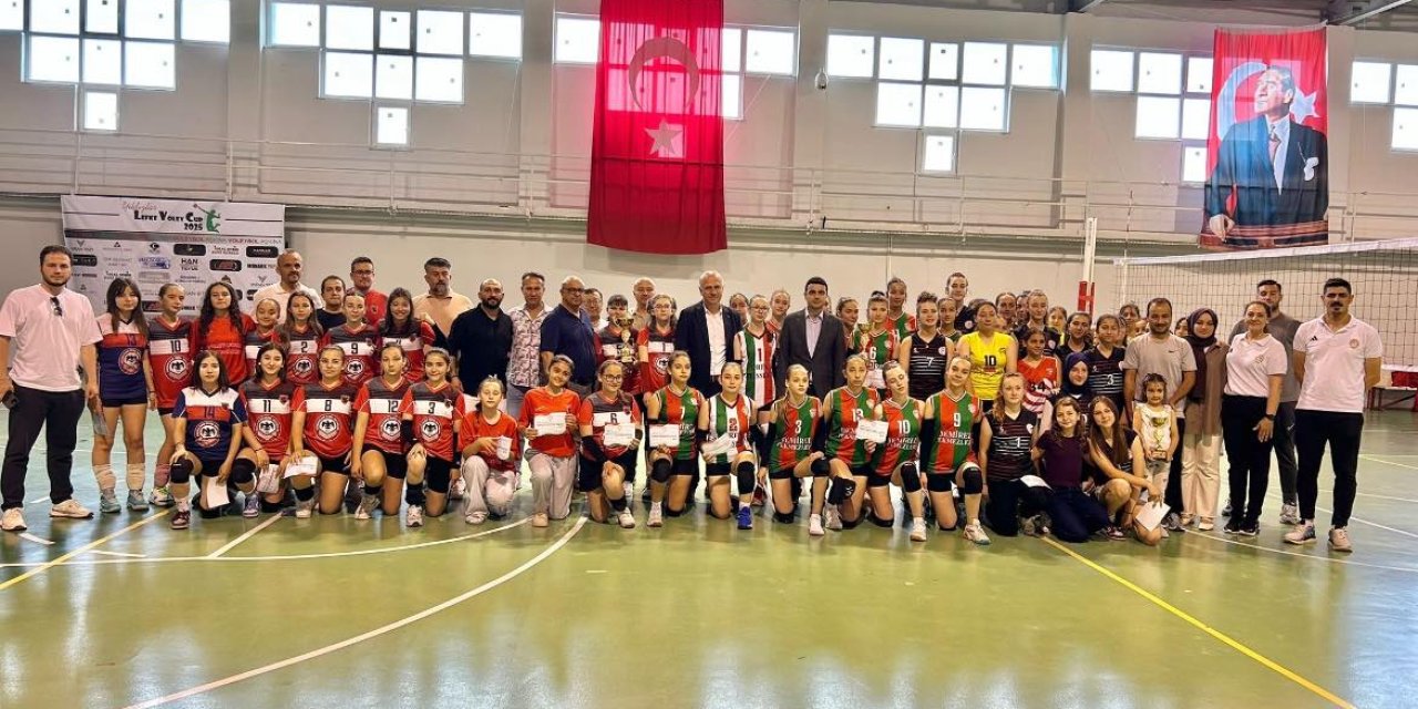 Osmaneli'nde Lefke Voley Cup 2025 Turnuvası