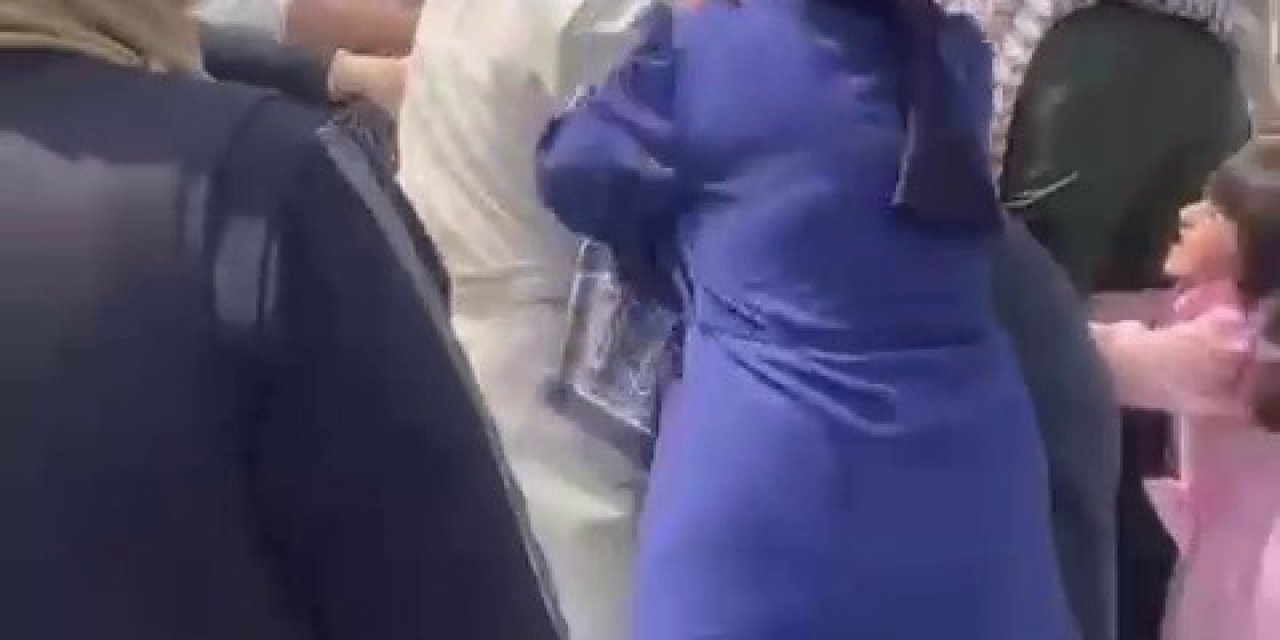Çocukların Okuma Bayramında Veliler Böyle Kavga Etti