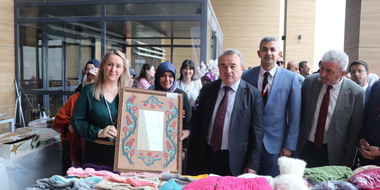 Bozüyük'te TRSM Danışanları Kermes Düzenledi