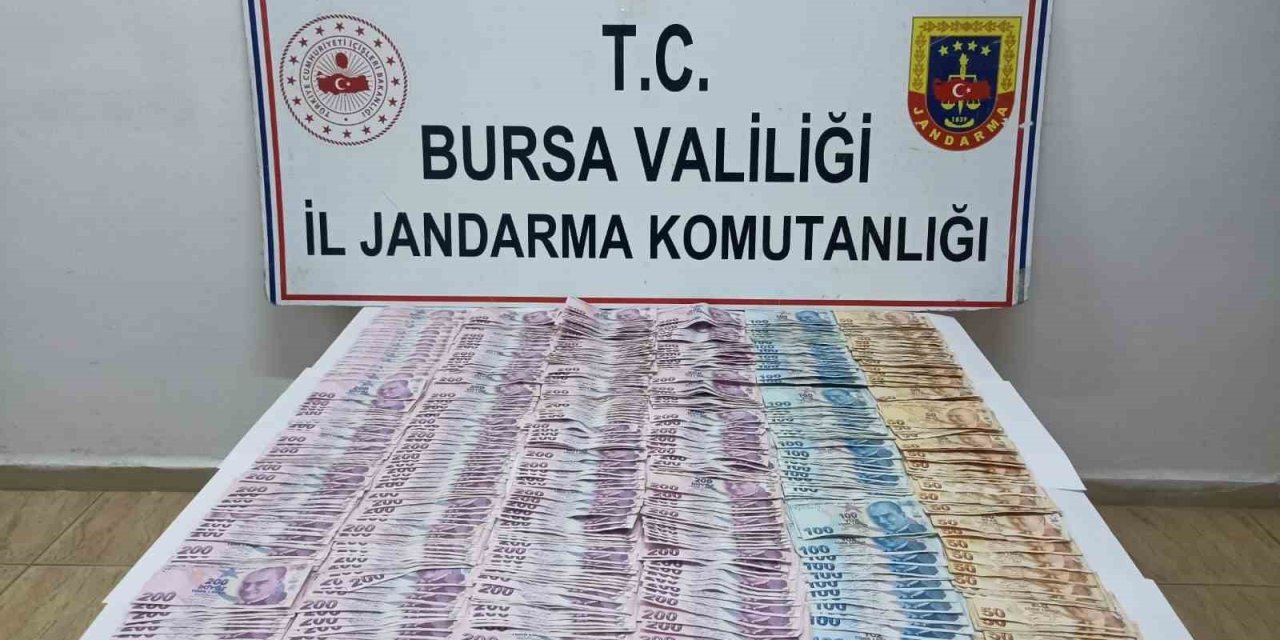 Sahte Jandarmayı Gerçek Jandarma Yakaladı