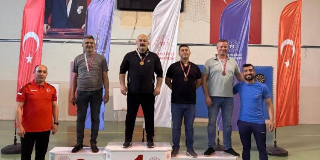 ‘Dart Turnuvası’ Renkli Görüntülere Sahne Oldu