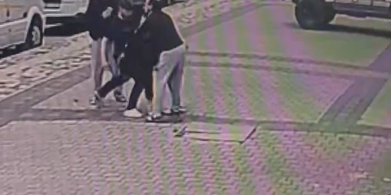 Eve Giren Şahsa Meydan Dayağı