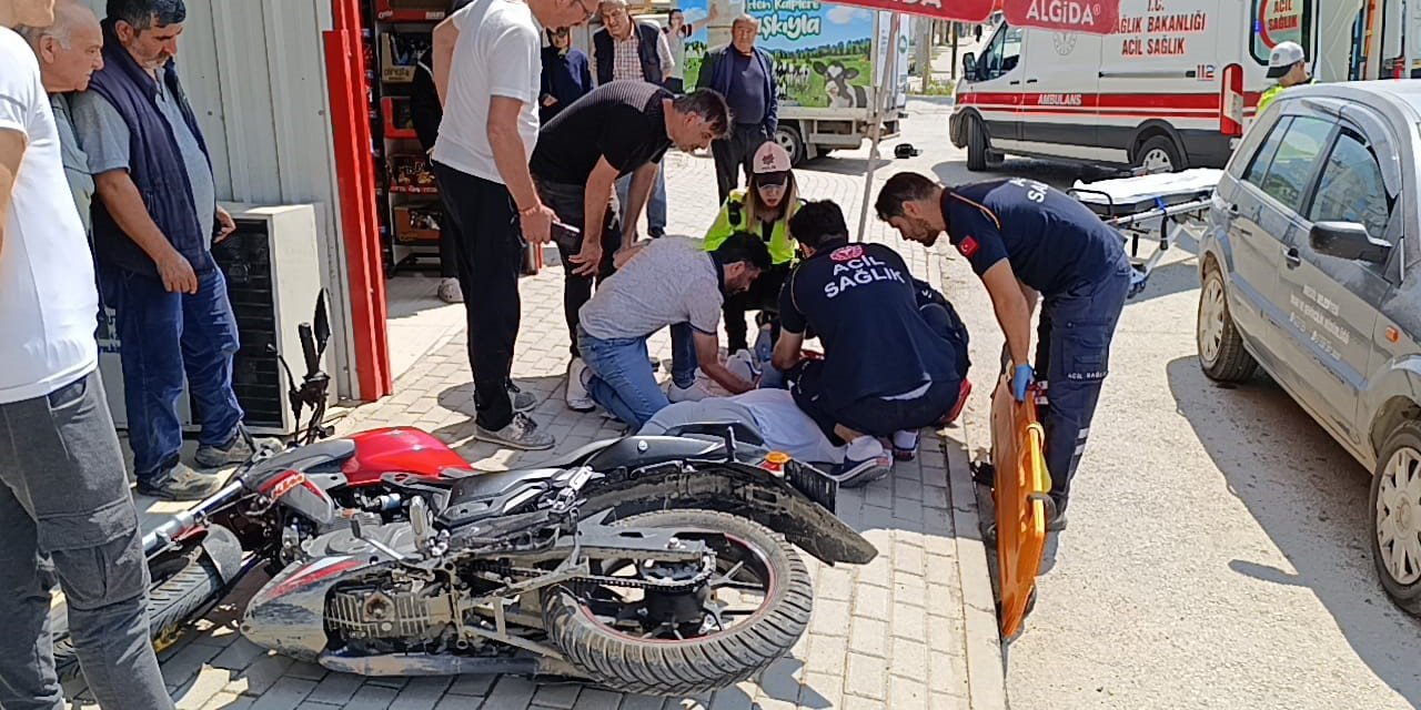 Otomobilin Çarptığı Motosikletli Yaralandı