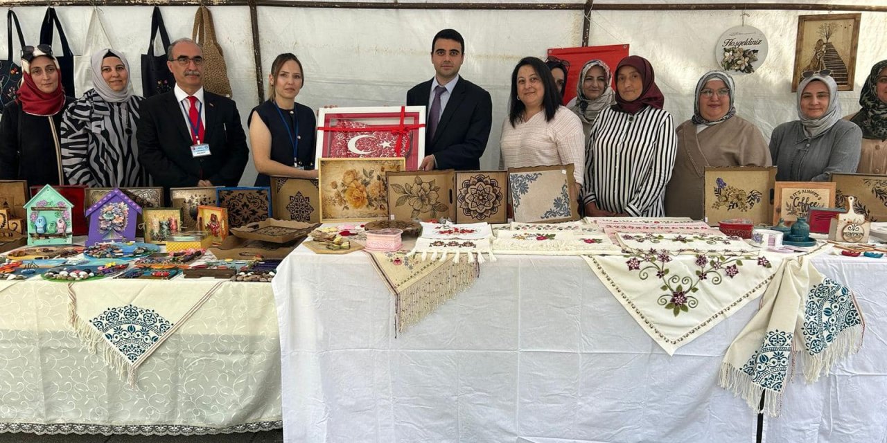 Osmaneli'nde Yıl Sonu Sergisi