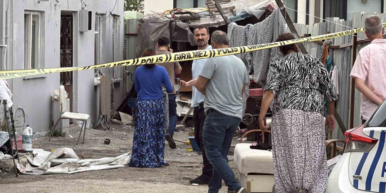 Eski Kocası Tarafından Silahla Vurulan Kadın Hastanede Hayatını Kaybetti