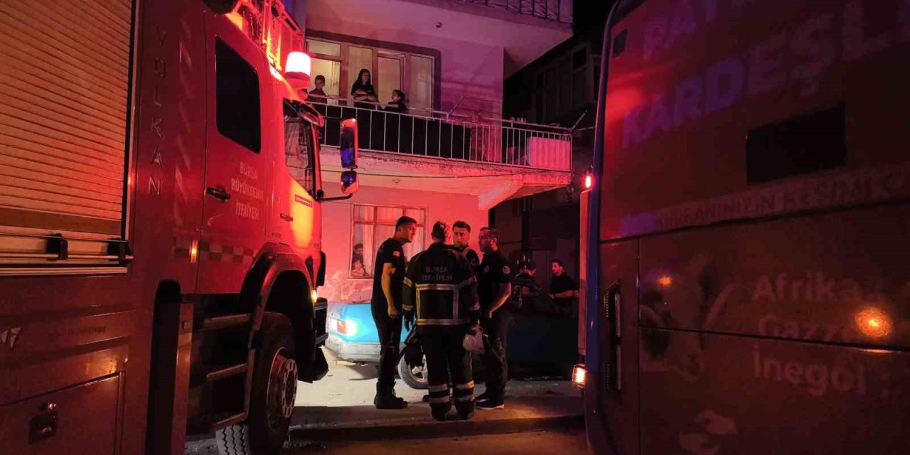 Eşini Öldürdü Ardından İntihar Etti