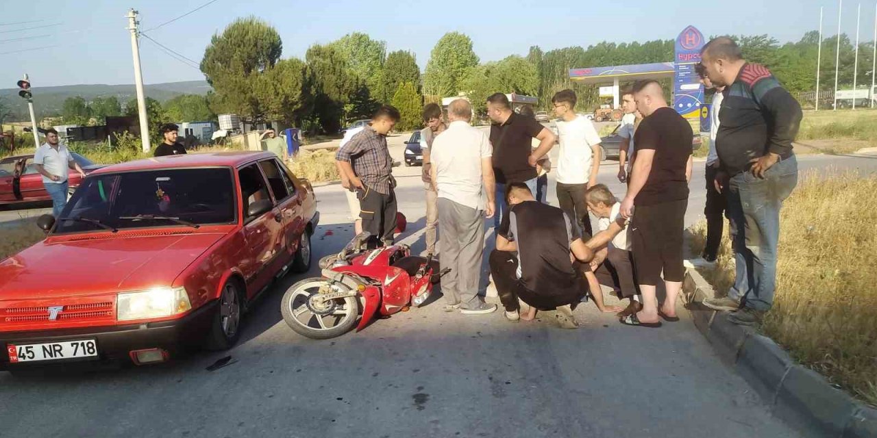 Otomobil İle Motosikletle Çarpıştı: 1 Yaralı