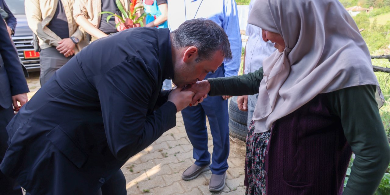 Vali Sözer’den Şehit Ailesine Ziyaret