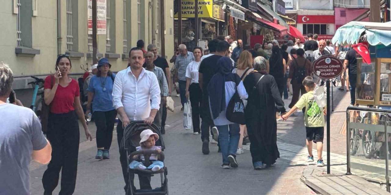 Güzel Havayı Fırsat Bilen Vatandaşlar Yoğunluk Oluşturdu
