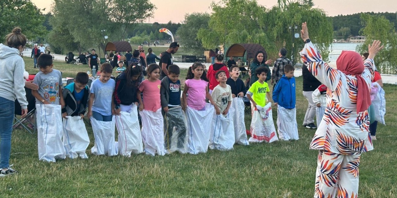 Atatürk İlkokulu’ndan Anlamlı Etkinlik: “Aile Yılında Ailemizle Okuyoruz”