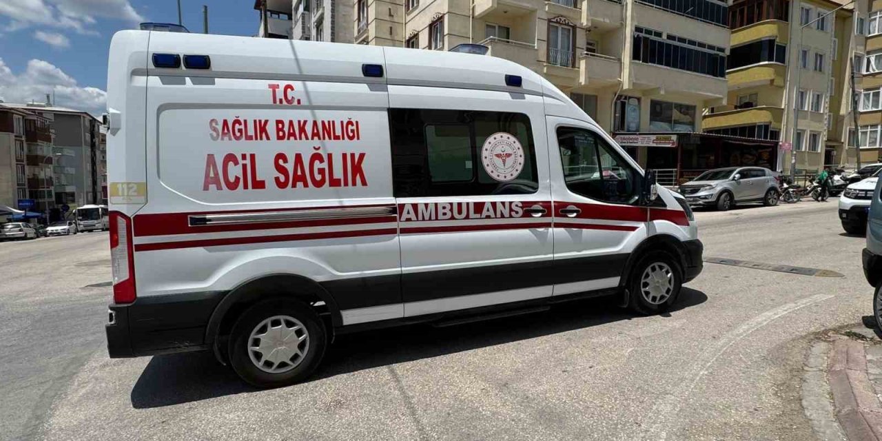 Otomobilin çarptığı çocuk yaralandı