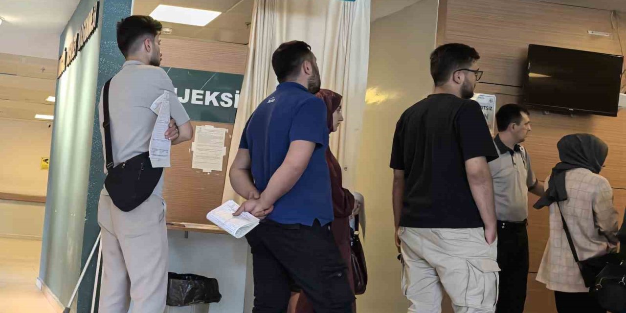 30 İşçi Gıda Zehirlenmesi Şüphesiyle Hastanelik Oldu
