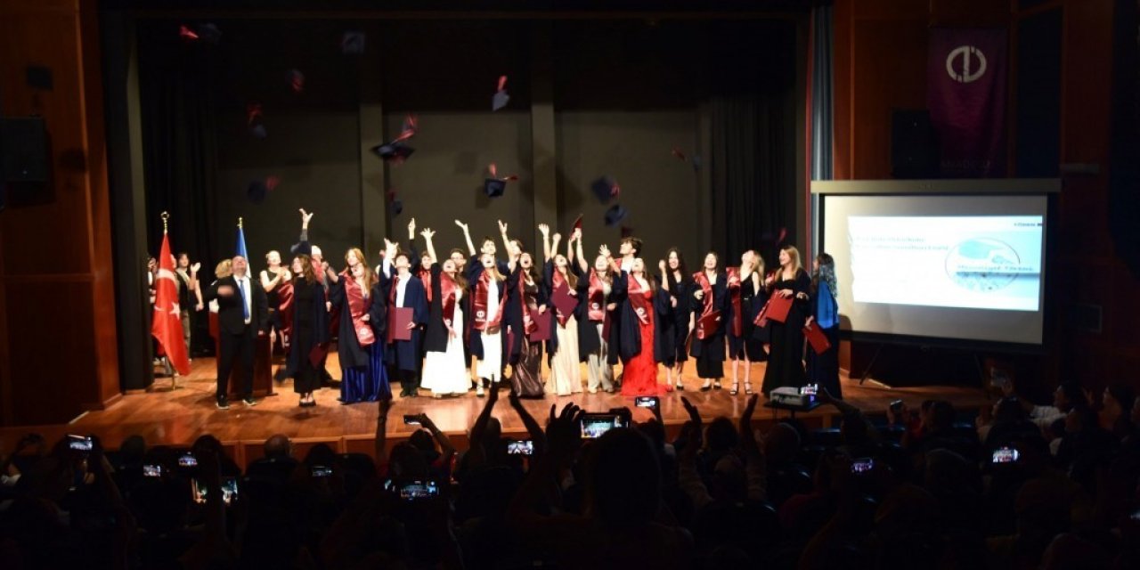 Devlet Konservatuvarında Mezuniyet Töreni