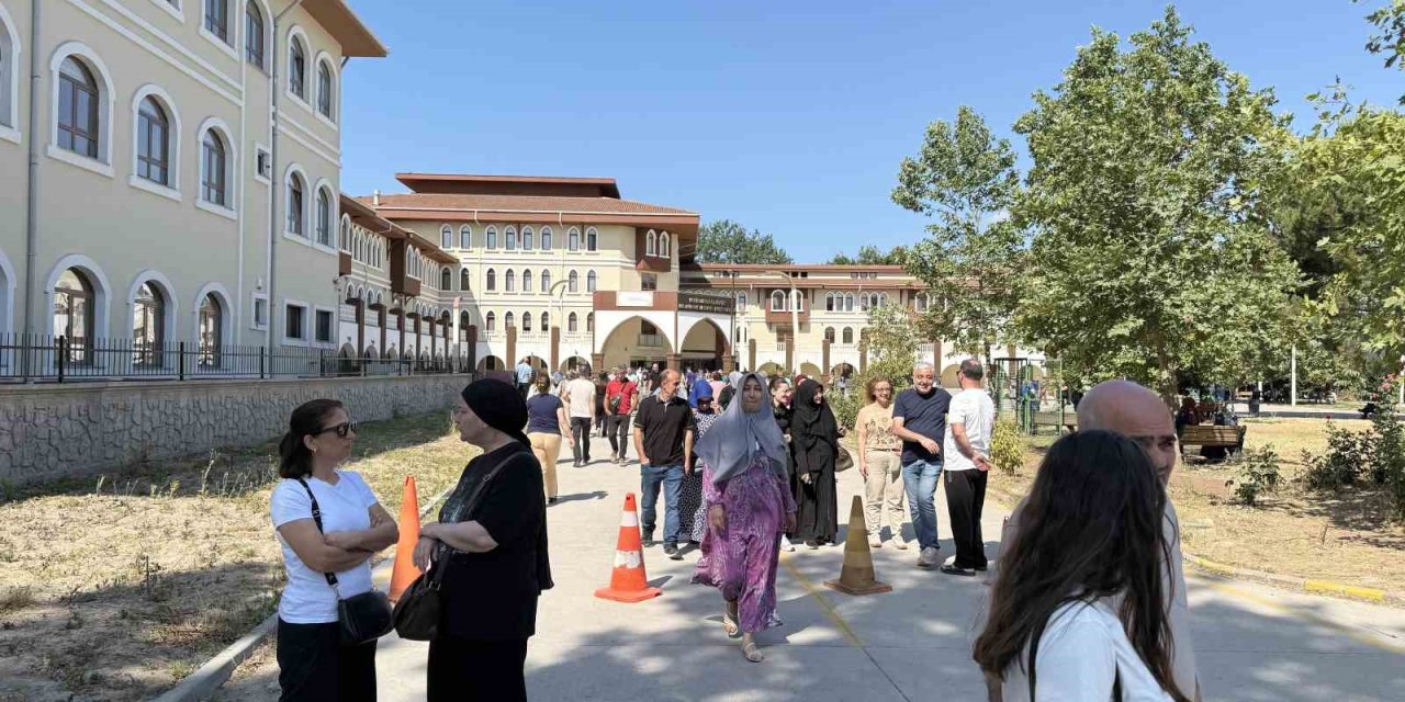 Yks’nin İkinci Oturumu İçin Öğrenciler Ter Dökmeye Başladı