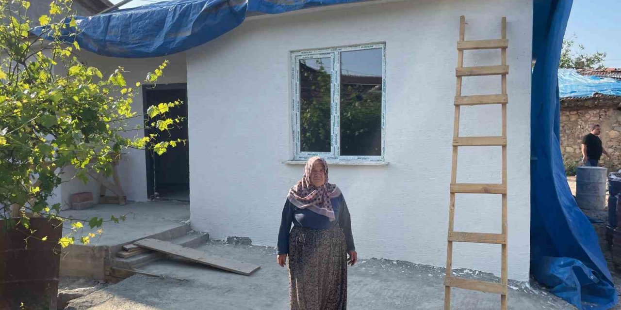 Evi Kül Olan 72 Yaşındaki Kadının Yüzü Güldü