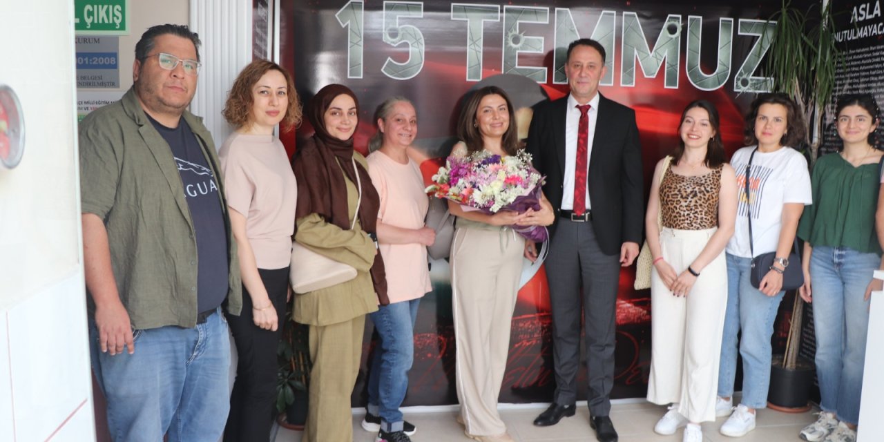Bozüyük'te Seminer İçin Gelen Öğretmenlere Hoş Geldiniz Karşılaması