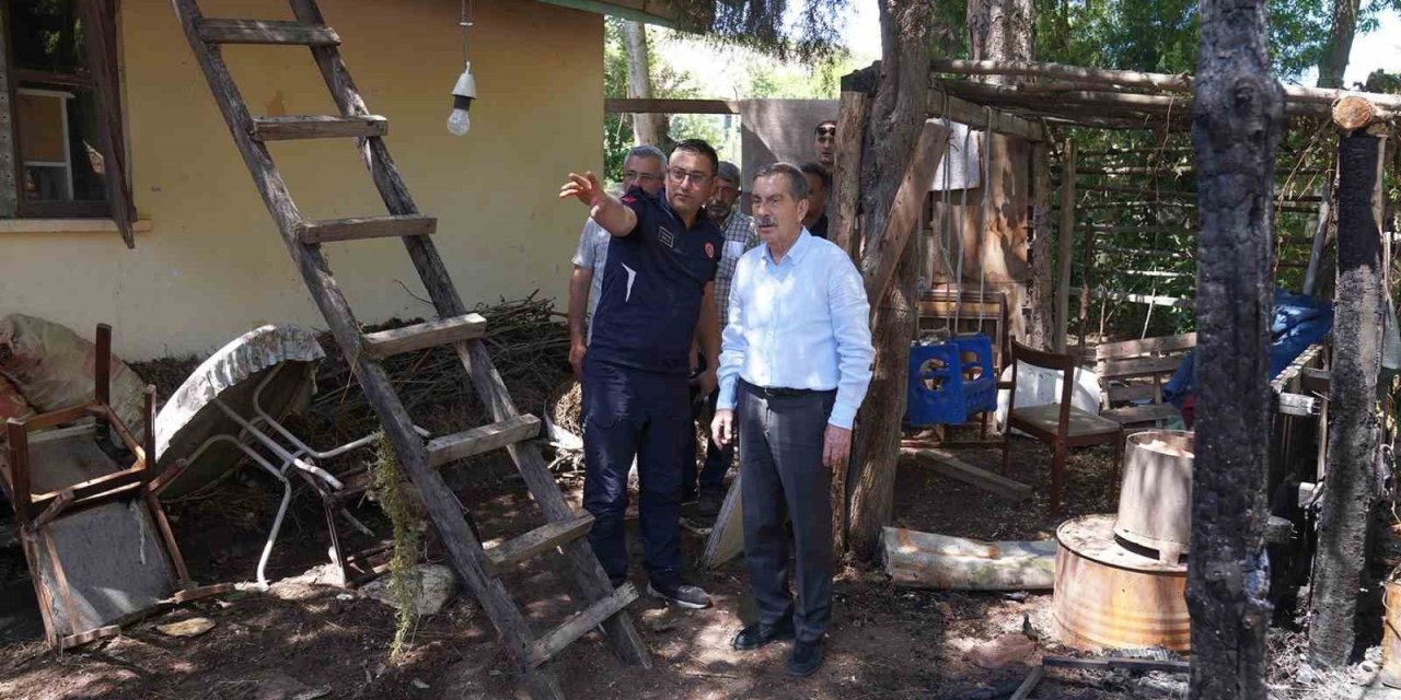 Yanan Evlerde İnceleme Yapıldı