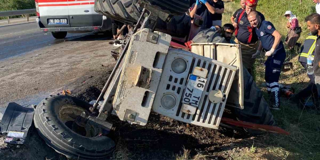 Traktör İle Çekici Çarpıştı: 1 Kişi Yaralandı