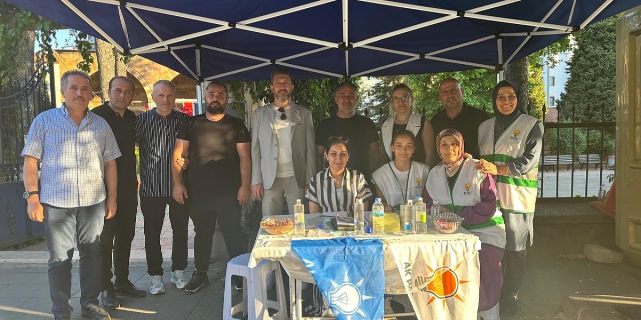AK Parti'den Bozüyük'te Üye Standı