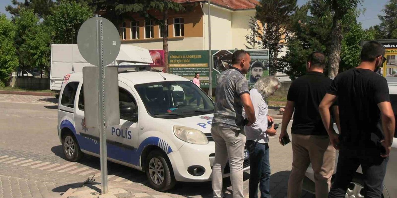 Bankada Gergin Anlar Yaşandı